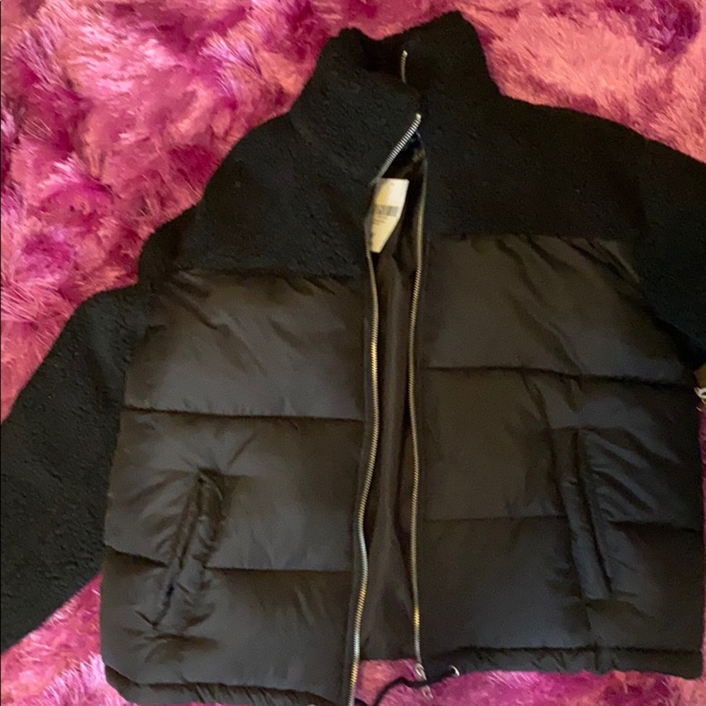 Black Wool/puffer crop jacket